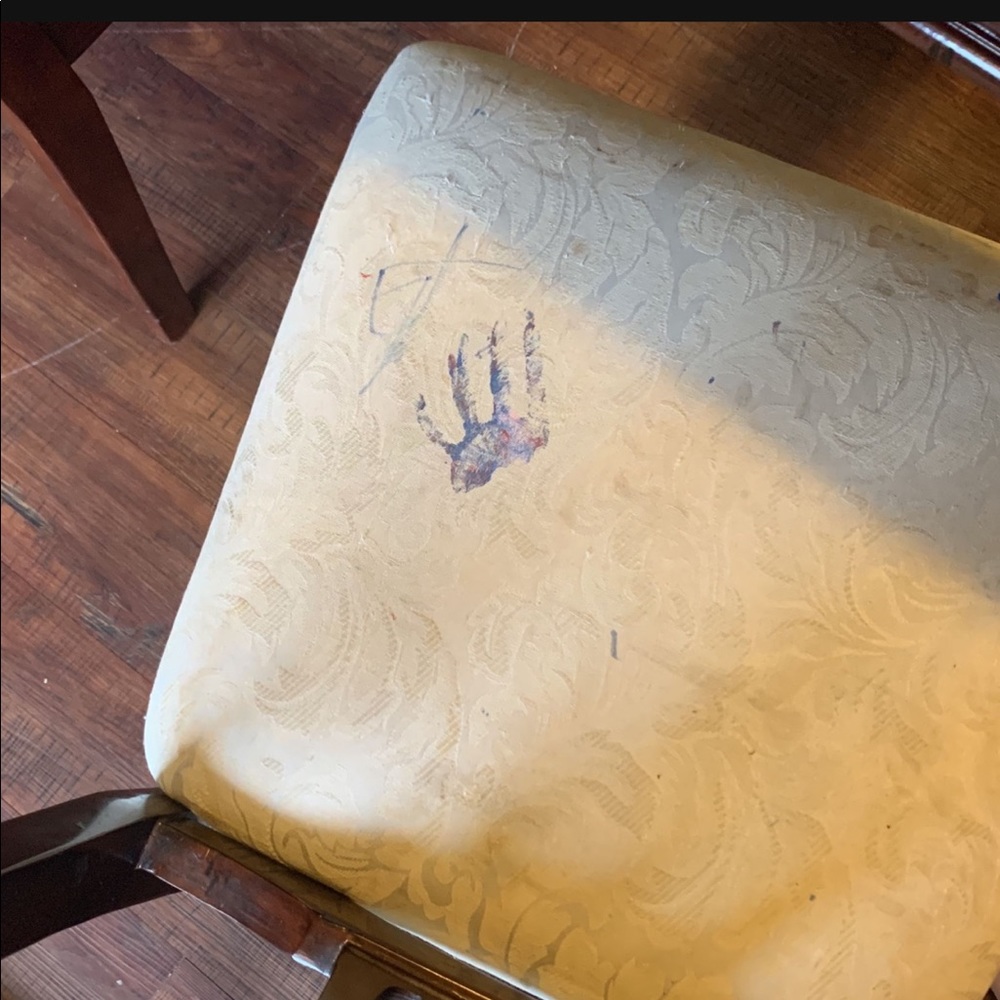 Dinning room table